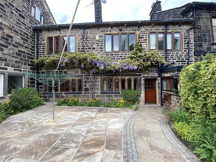 2 Bedroom Cottage To Rent In Nest Lane, Hebden Bridge, HX7