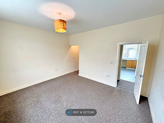 1 Bedroom Flat To Rent In Firth Park Road, Sheffield, S5