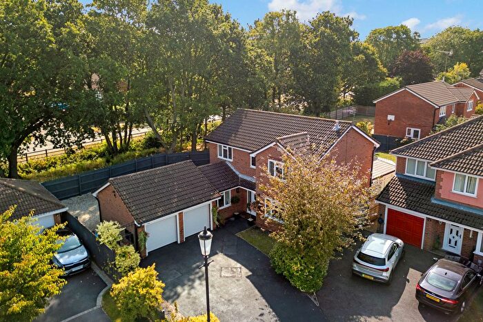 4 Bedroom Detached House For Sale In Dorchester Park, Runcorn, WA7