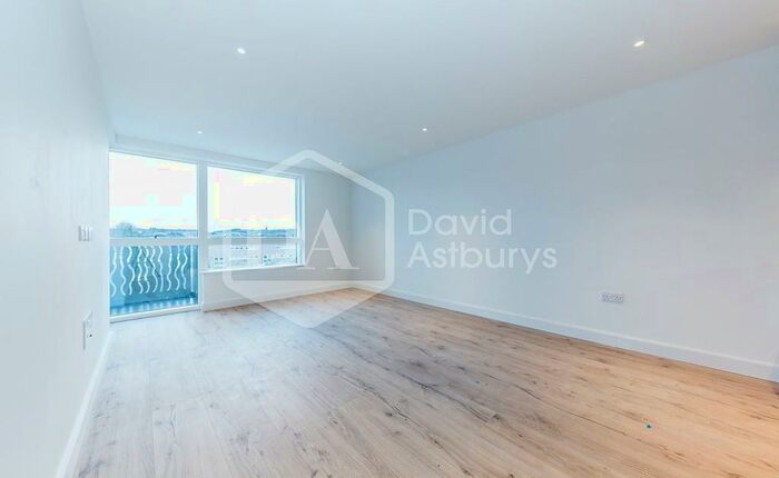 2 Bedroom Apartment To Rent In Smithfield Square, High Street, Hornsey, N8