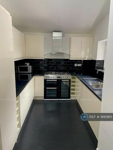 6 Bedroom Terraced House To Rent In Leopold Road, Liverpool, L7