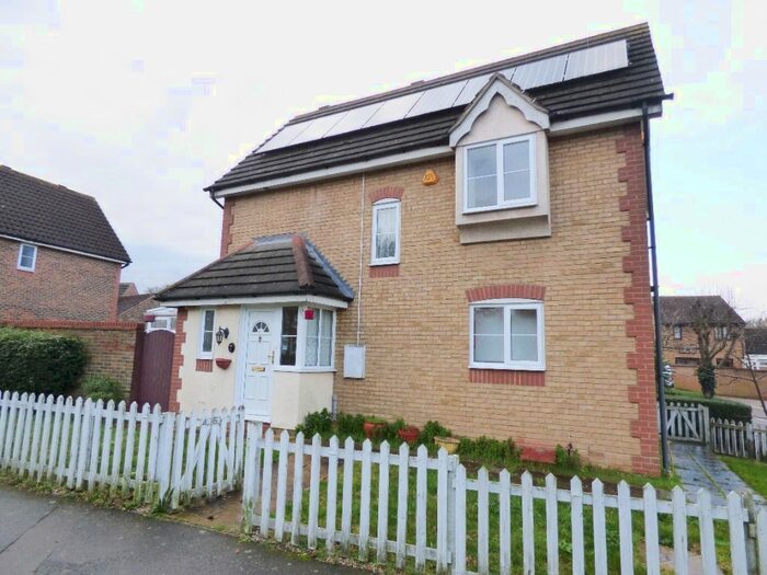 4 Bedroom Detached House To Rent In Nightingales, Langdon Hills, SS16