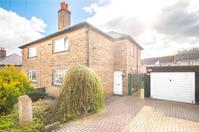 3 Bedroom Semi-Detached House For Sale In Hazel Grove, Linthwaite, Huddersfield, HD7