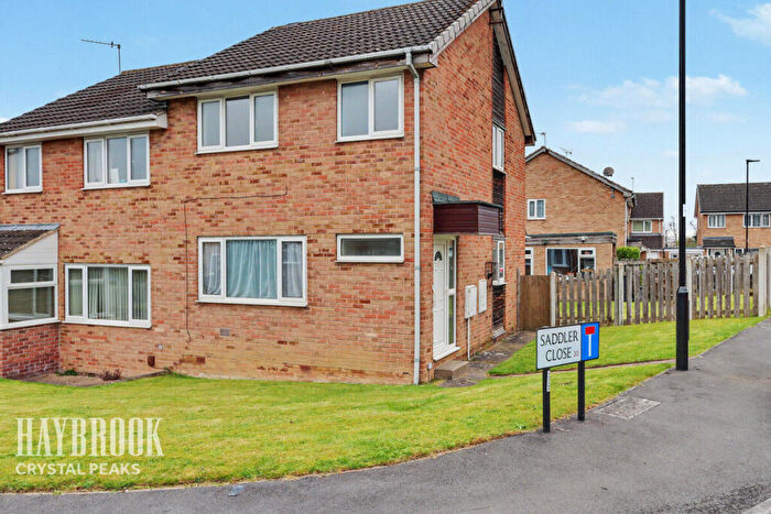 3 Bedroom Semi-Detached House For Sale In Saddler Close, Waterthorpe, S20