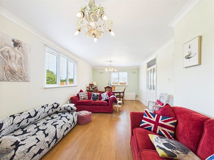 2 Bedroom Bungalow For Sale In Curtis Mill Lane, Stapleford Abbotts, Romford, Essex, RM4