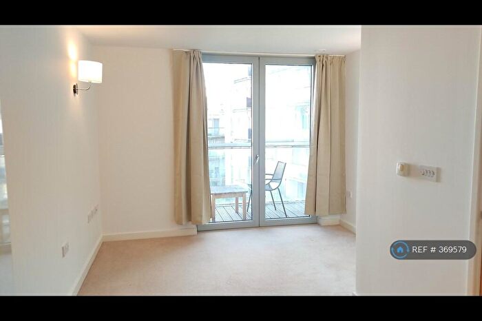 1 Bedroom Flat To Rent In Quadrant Court, Wembley, HA9