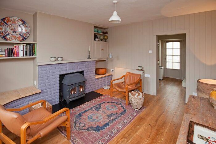 3 Bedroom Terraced House For Sale In Temperance Row, Tisbury, SP3