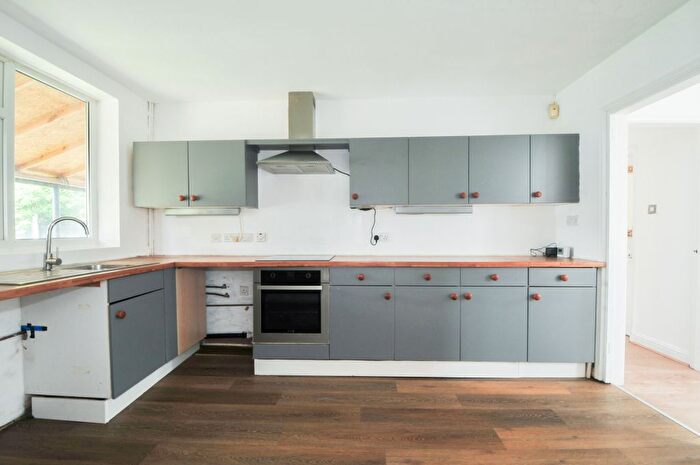 3 Bedroom Town House To Rent In Bed House – Dorchester Road, Swinton, M27