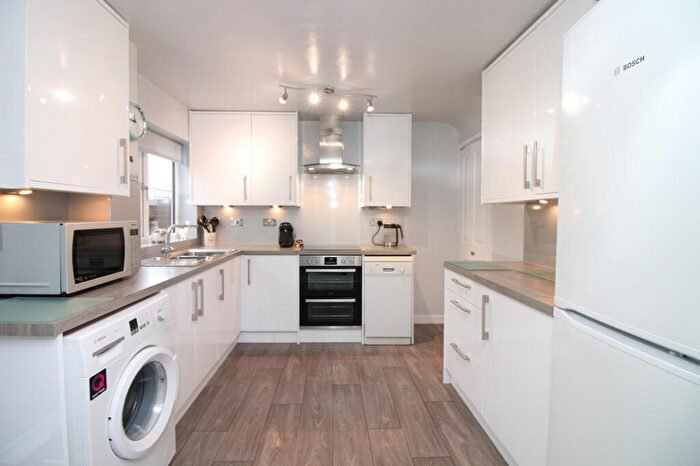 3 Bedroom Detached House For Sale In Kirton Place, Anchorsholme, Thornton-Cleveleys, FY5