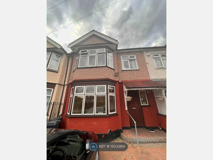 4 Bedroom Terraced House To Rent In Aldborough Road South, Ilford, IG3