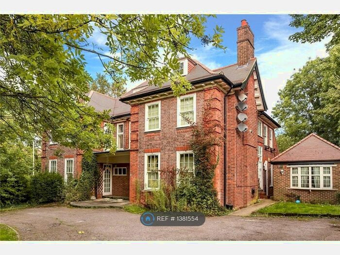 2 Bedroom Flat To Rent In Frithwood Avenue, Northwood, HA6