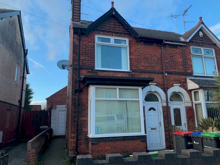 3 Bedroom Semi-Detached House To Rent In Priestsic Road, Sutton-In-Ashfield, NG17