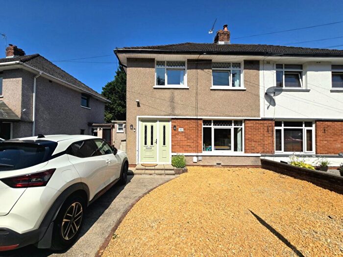 3 Bedroom Semi-Detached House For Sale In Felindre Avenue, Pencoed, CF35