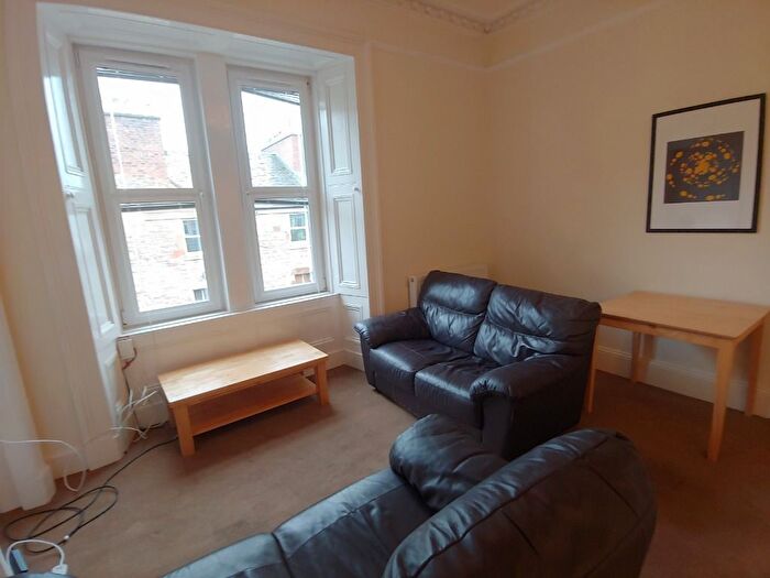 3 Bedroom Flat To Rent In () Grove Street, Edinburgh, EH3