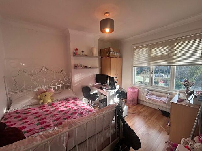 5 Bedroom Semi Detached House To Rent In Headingley Crescent, Headingley, Leeds, LS6