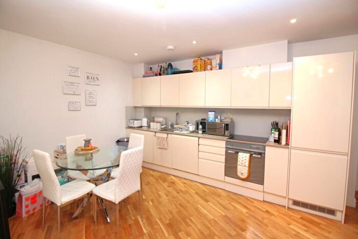 2 Bedroom Apartment To Rent In Crownage House, Radford Way, CM12