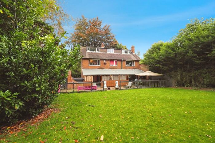3 Bedroom Property To Rent In Ashby Road, Burton-On-Trent, DE15
