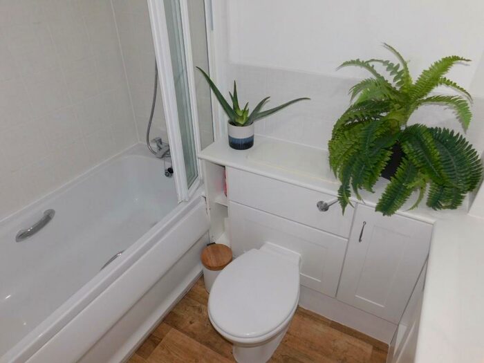 2 Bedroom Apartment To Rent In Grosvenor Court, Park Avenue, Mossley Hill, Liverpool, L18