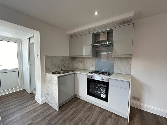 Studio To Rent In Harringay Road, London, N15