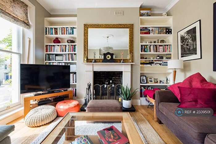 3 Bedroom Maisonette To Rent In Malden Road, London, NW5