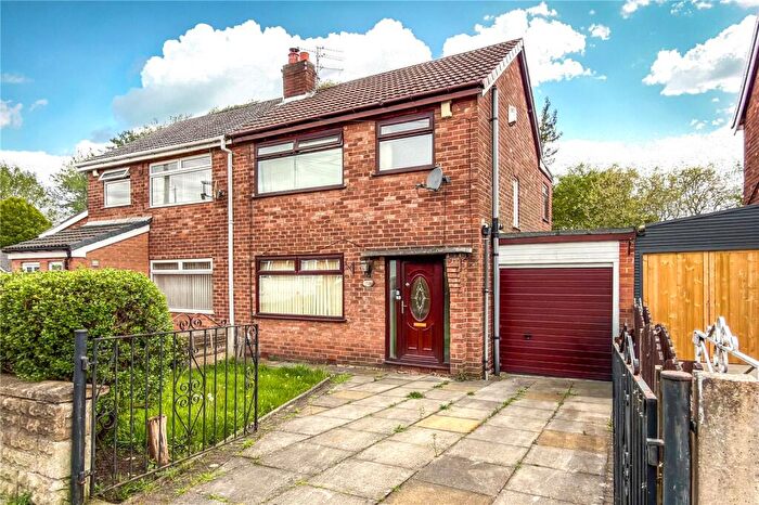 3 Bedroom Semi-Detached House For Sale In Thorn Avenue, Failsworth, Manchester, Greater Manchester, M35