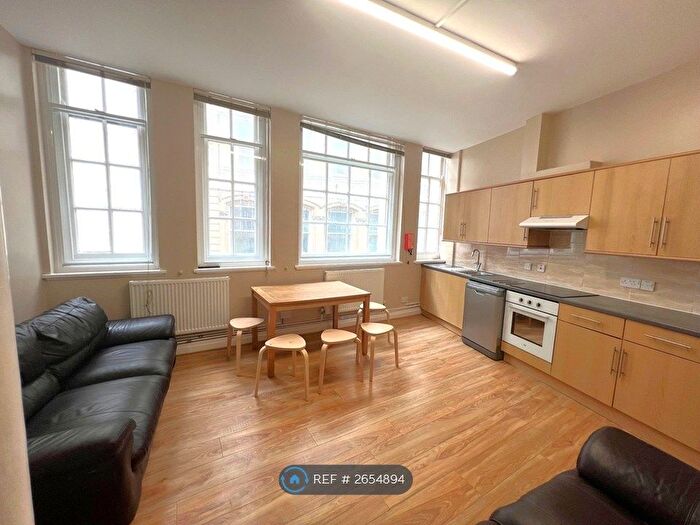5 Bedroom Flat To Rent In St Nicholas Street, Bristol, BS1