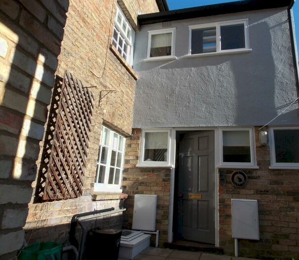 1 Bedroom Terraced House To Rent In Stocks Yard, High Street, Saffron Walden, Essex, CB10
