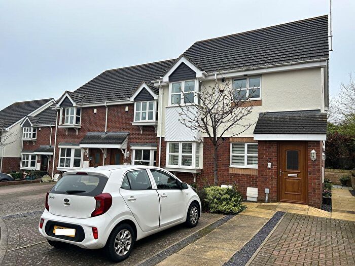 2 Bedroom Apartment For Sale In The Orchard, Rhos On Sea, LL28