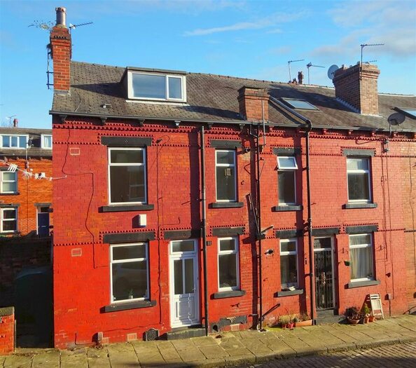 2 Bedroom Terraced House To Rent In Vicarage Avenue, Leeds LS5