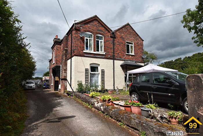 3 Bedroom Flat For Sale In Leekbrook House, Leek, United Kingdom, ST13