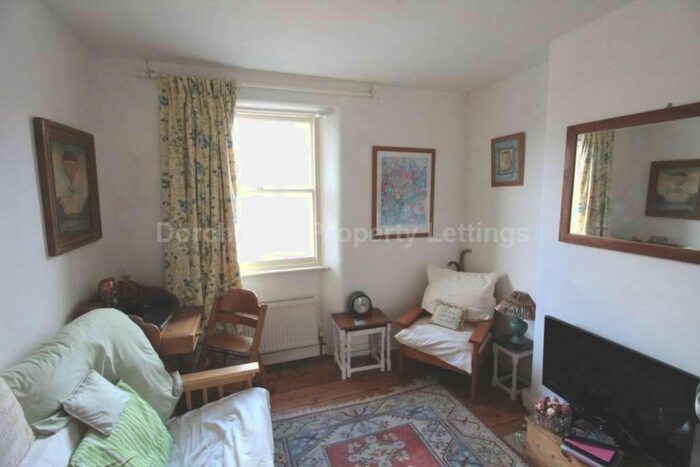 1 Bedroom Flat To Rent In High Street, Dorchester, DT1