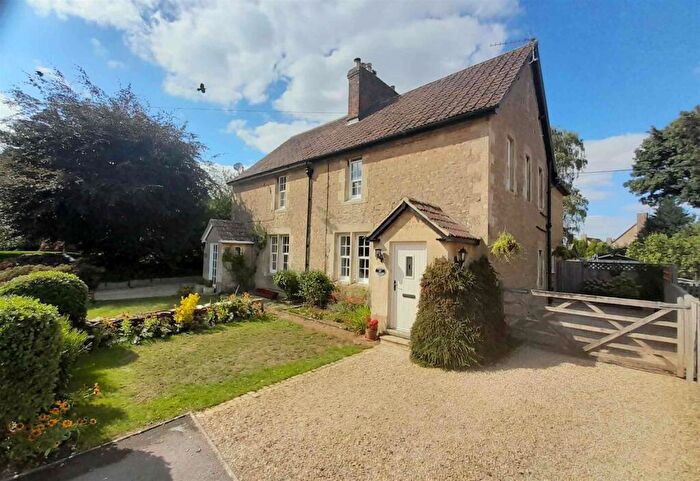 3 Bedroom Cottage For Sale In Stanton St Quintin, Chippenham, SN14