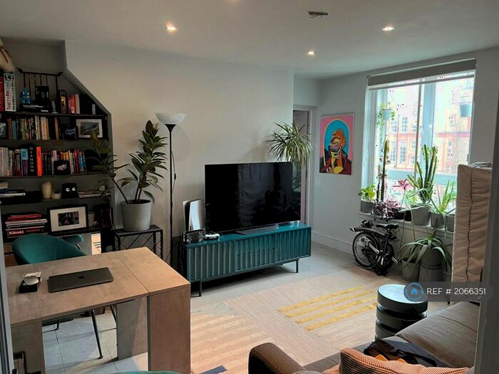 2 Bedroom Flat To Rent In Shelley House, London, SE17