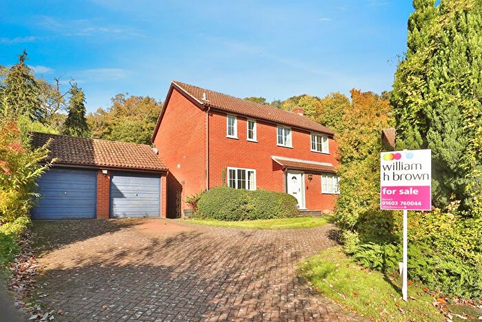 4 Bedroom Detached House For Sale In Bishops Close, Norwich, NR7