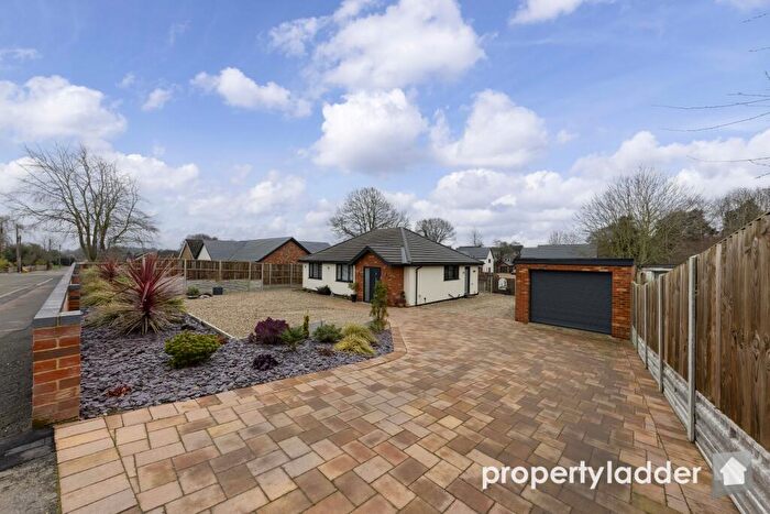 3 Bedroom Detached Bungalow For Sale In Park Road, Spixworth, NR10