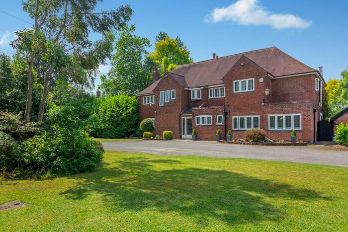 5 Bedroom Detached House To Rent In Forshaw Heath Road, Solihull, B94