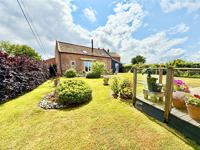 2 Bedroom Detached House For Sale In Wood Street, Catfield, NR29