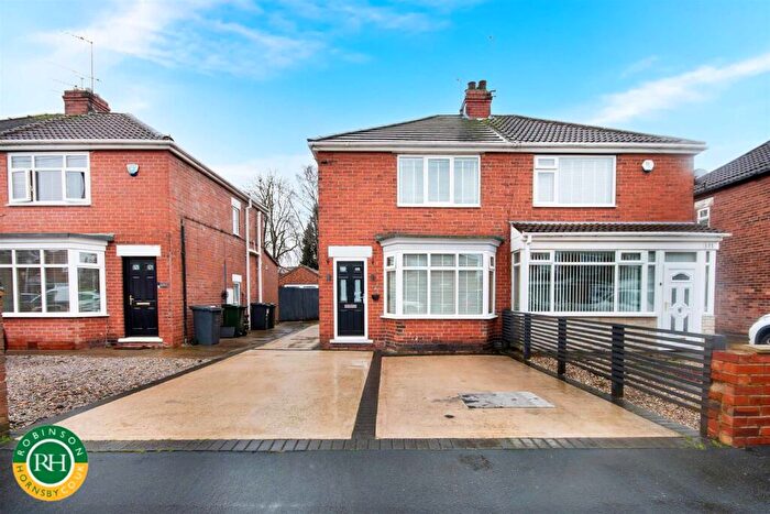 2 Bedroom Semi Detached House For Sale In Crompton Avenue, Doncaster, DN5