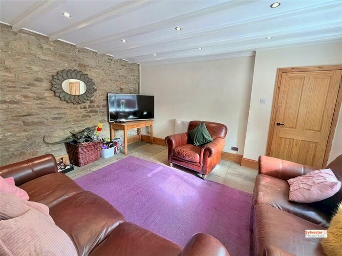 3 Bedroom Detached House For Sale In Croft View, Lanchester, DH7