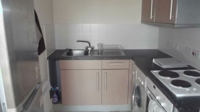 2 Bedroom Apartment To Rent In Carpathia Drive, City Centre, SO14