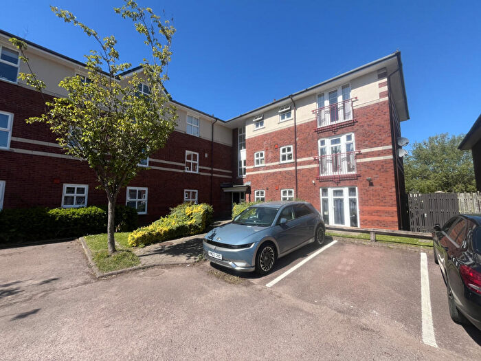 2 Bedroom Apartment For Sale In Linen Court, Trinity Riverside, Salford, M3