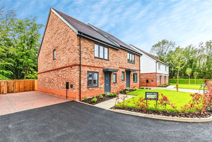 3 Bedroom Semi-Detached House For Sale In North Trade Road, Battle, East Sussex, TN33