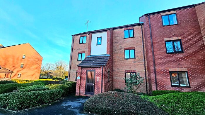 1 Bedroom Flat For Sale In Peter James Court, Stafford, ST16