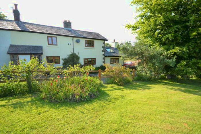 3 Bedroom Semi-Detached House For Sale In Broadhurst Lane, Wrightington, WN6