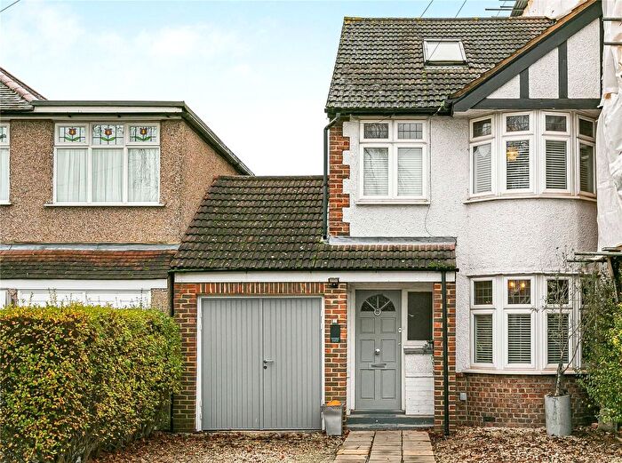 4 Bedroom Semi Detached House For Sale In Waverley Avenue, Twickenham, TW2