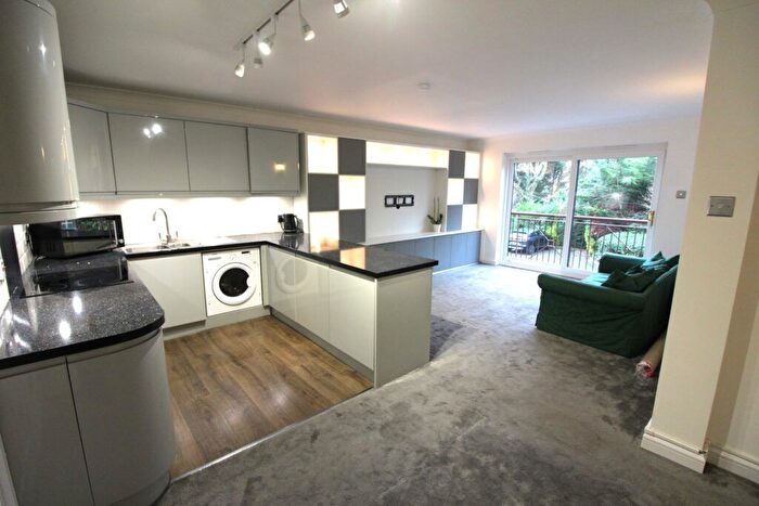 Studio To Rent In The Ridgeway, Enfield, EN2