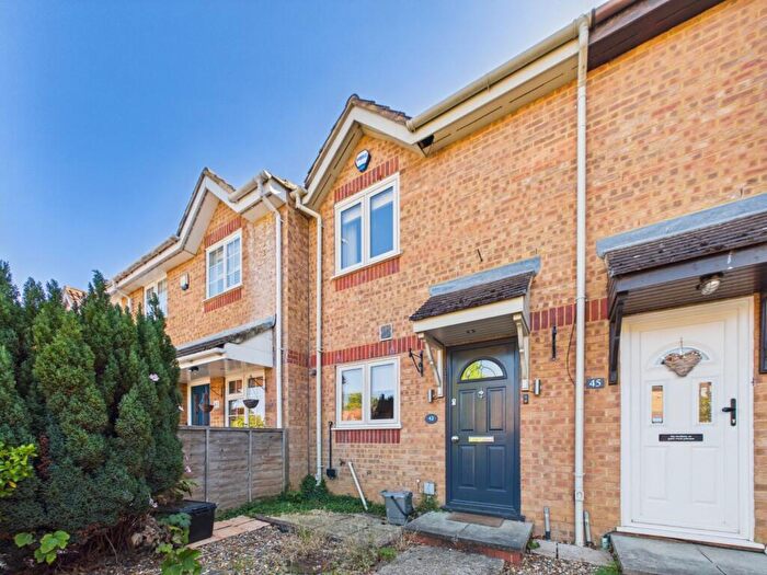 2 Bedroom Terraced House For Sale In Lowestoft Drive, Cippenham, Berkshire, SL1