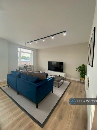 2 Bedroom Flat To Rent In Fitzwilliam Street, Bletchley, Milton Keynes, MK3