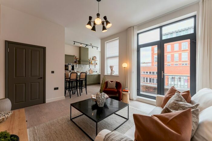 2 Bedroom Flat To Rent In Great Hampton Court, Great Hampton Street, Jewellery Quarter, B18