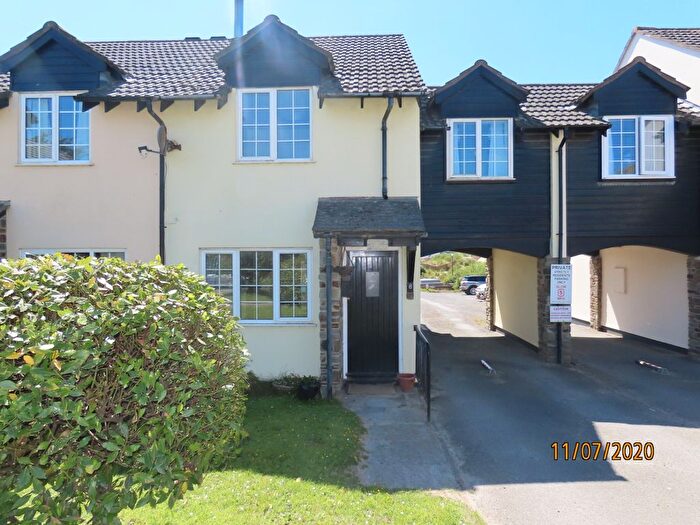 3 Bedroom Semi-Detached House To Rent In White House Close, Instow, EX39